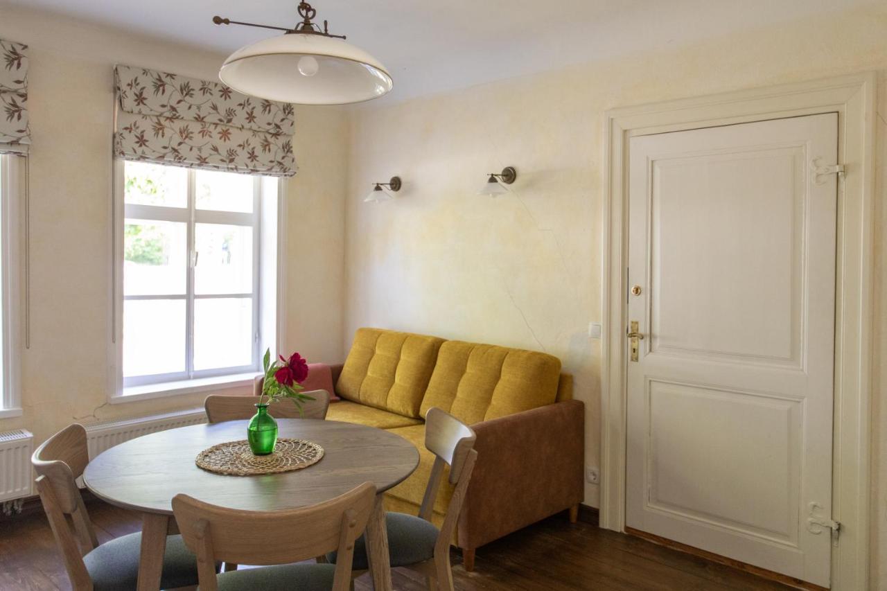 Allee Apartments Kuressaare Rum bild